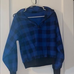 Blue and black checkered cropped sweatshirt